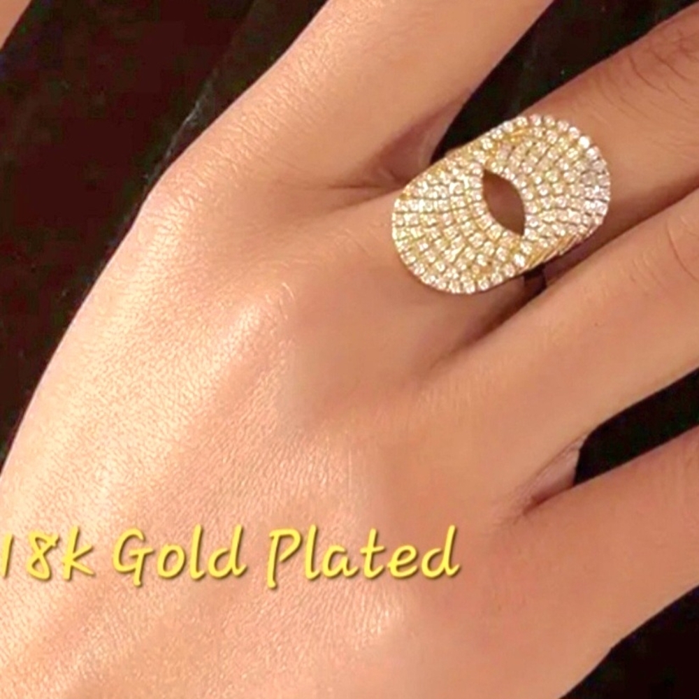 Elegant 14k Gold Plated W/Rhinestones Women's Adjustable Ring. NWT. Fast Ship